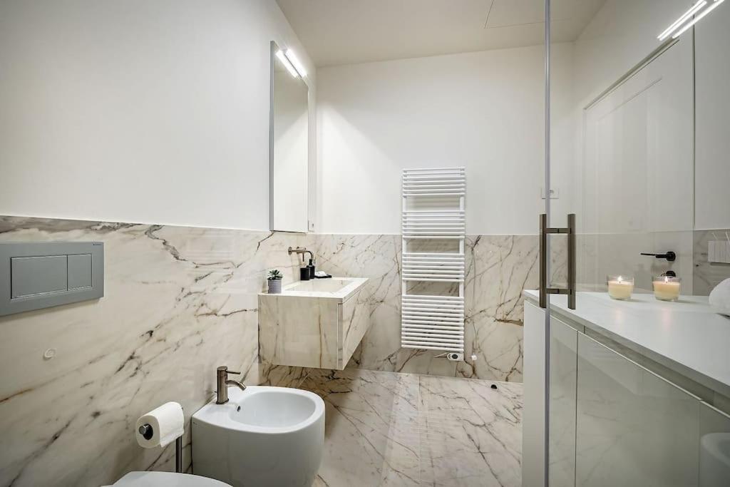 Apartment Top Floor With Duomo View