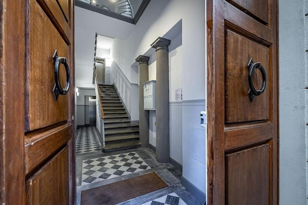 Apartment Top Floor With Duomo View Florence