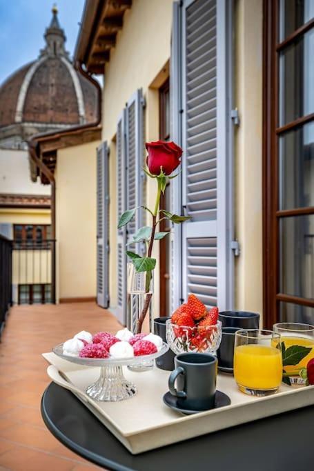 Top Floor With Duomo View Florence