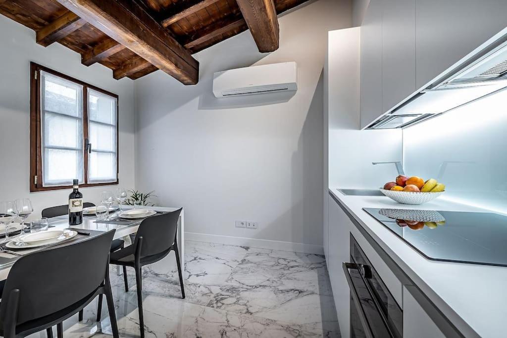 Top Floor With Duomo View * Florence