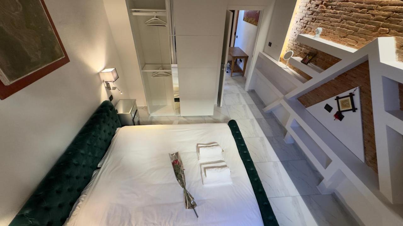Stylish & Cozy In The Heart Of Florence