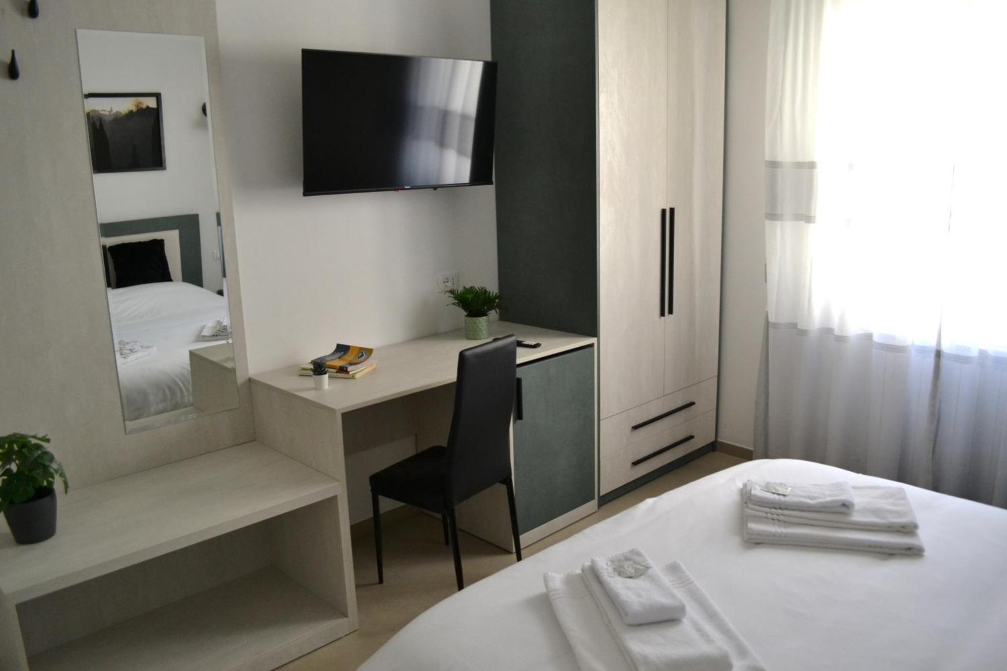 Dion Guest house Florence