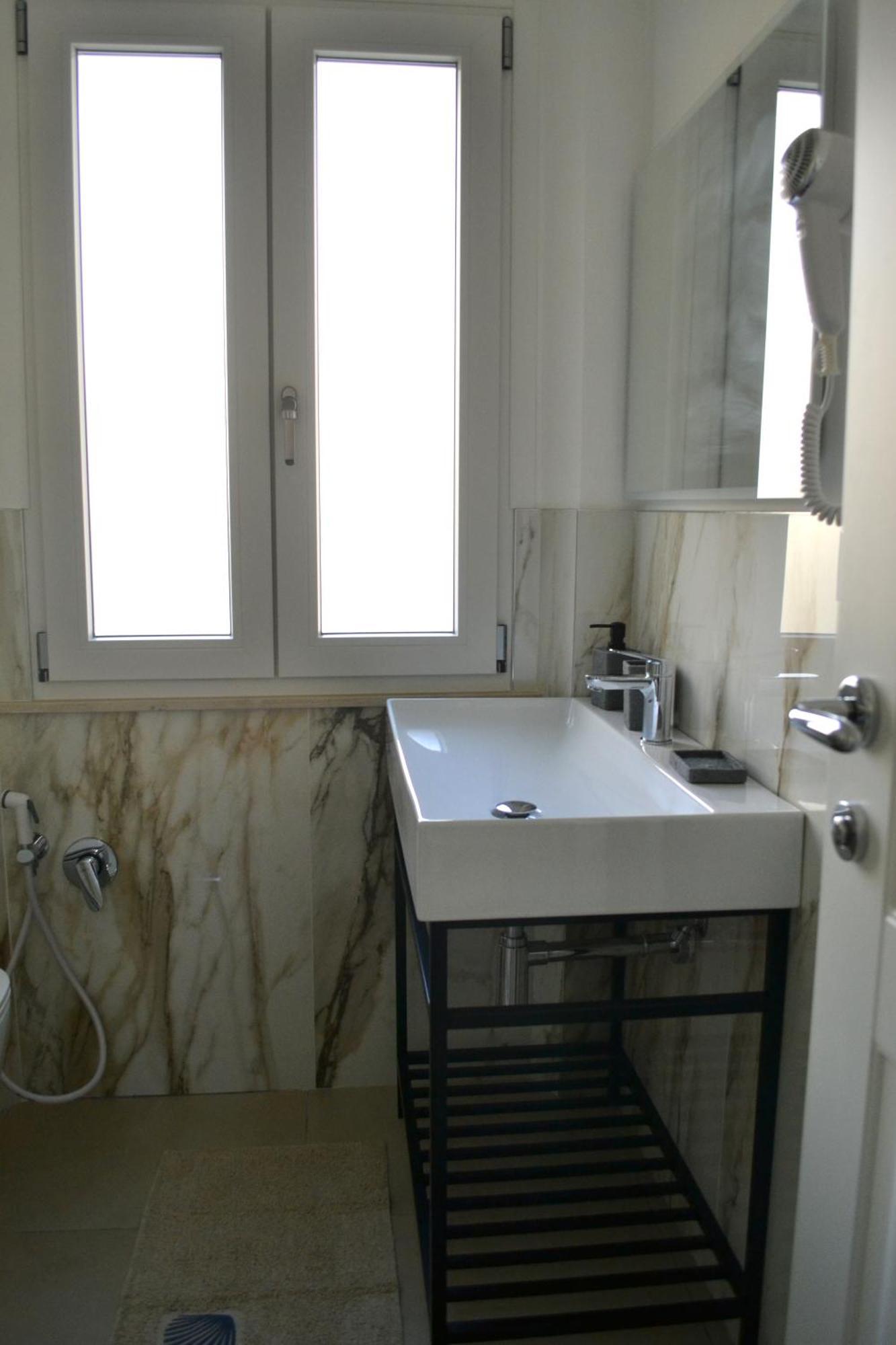 Dion Guest house