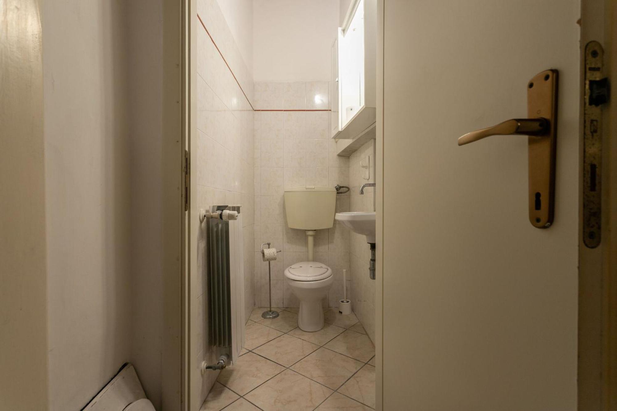 Apartment La Bottega Di Botticelli By Halldis