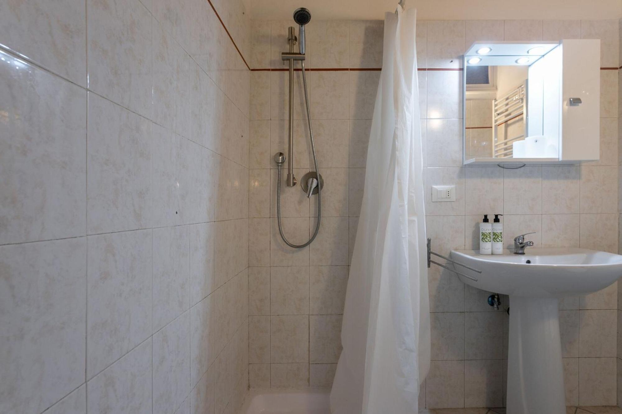 La Bottega Di Botticelli By Halldis Apartment *