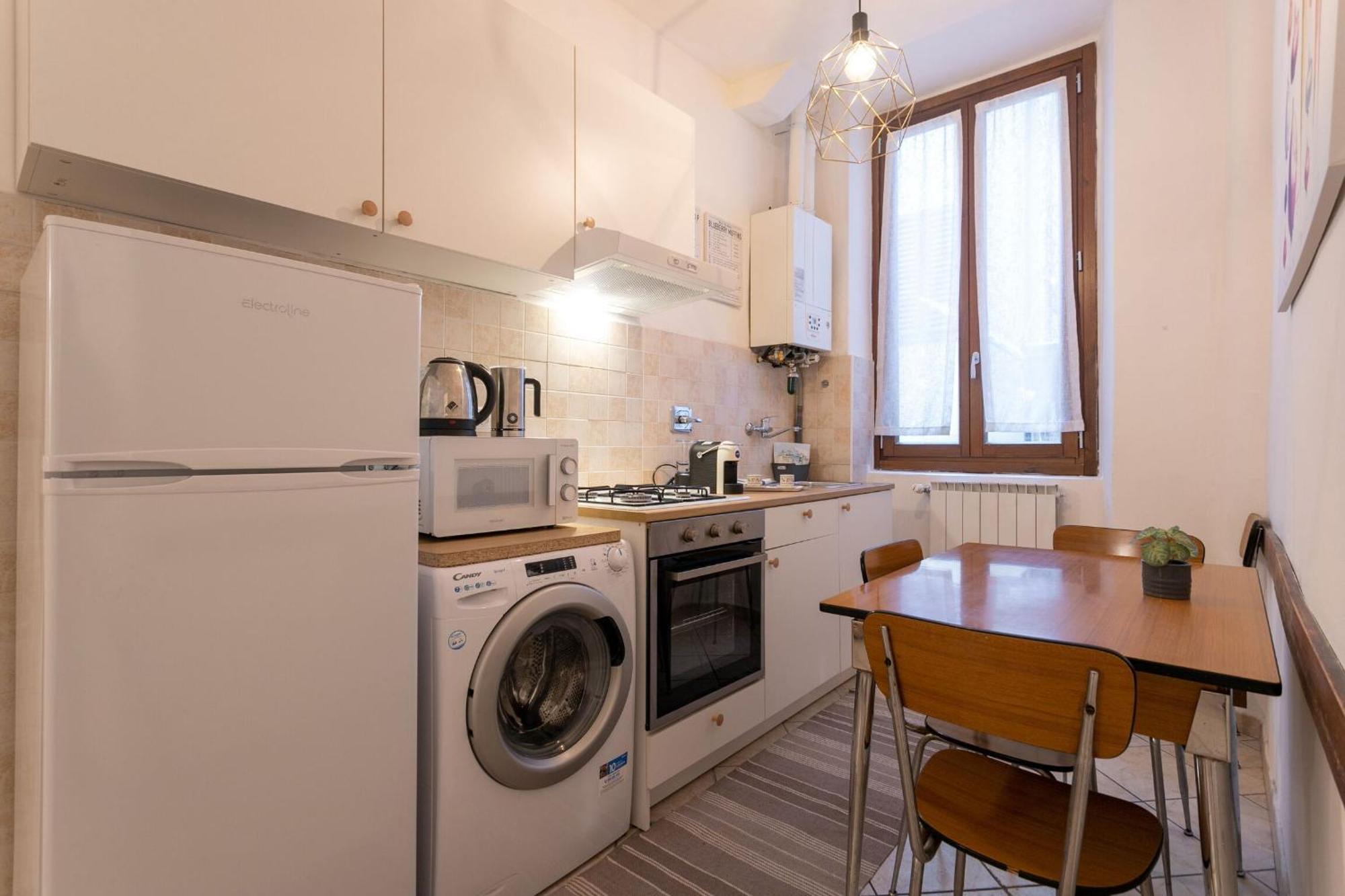 Apartment La Bottega Di Botticelli By Halldis Florence
