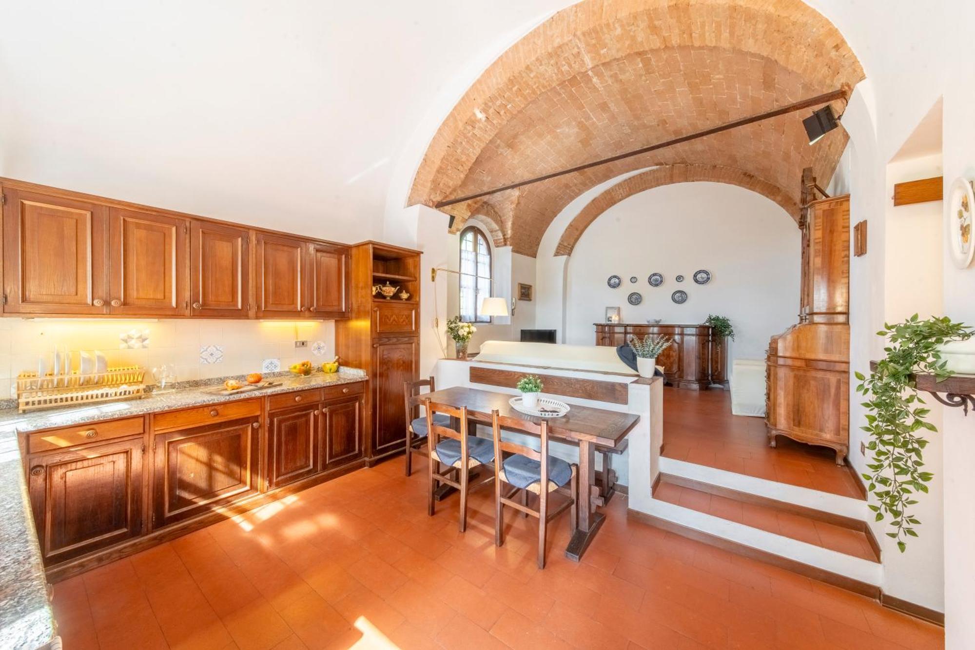Charming Florentine Hideout Apartment