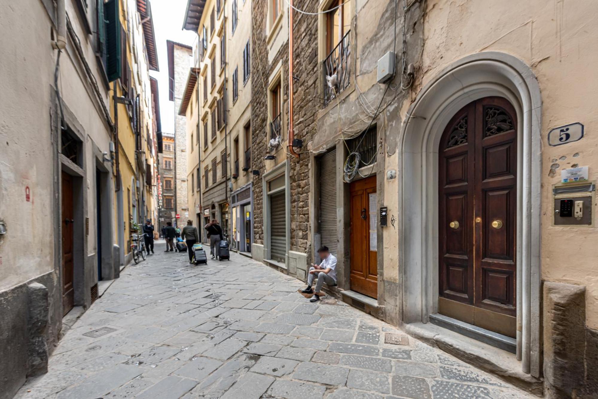 Apartment Quiet Independent At The Duomo