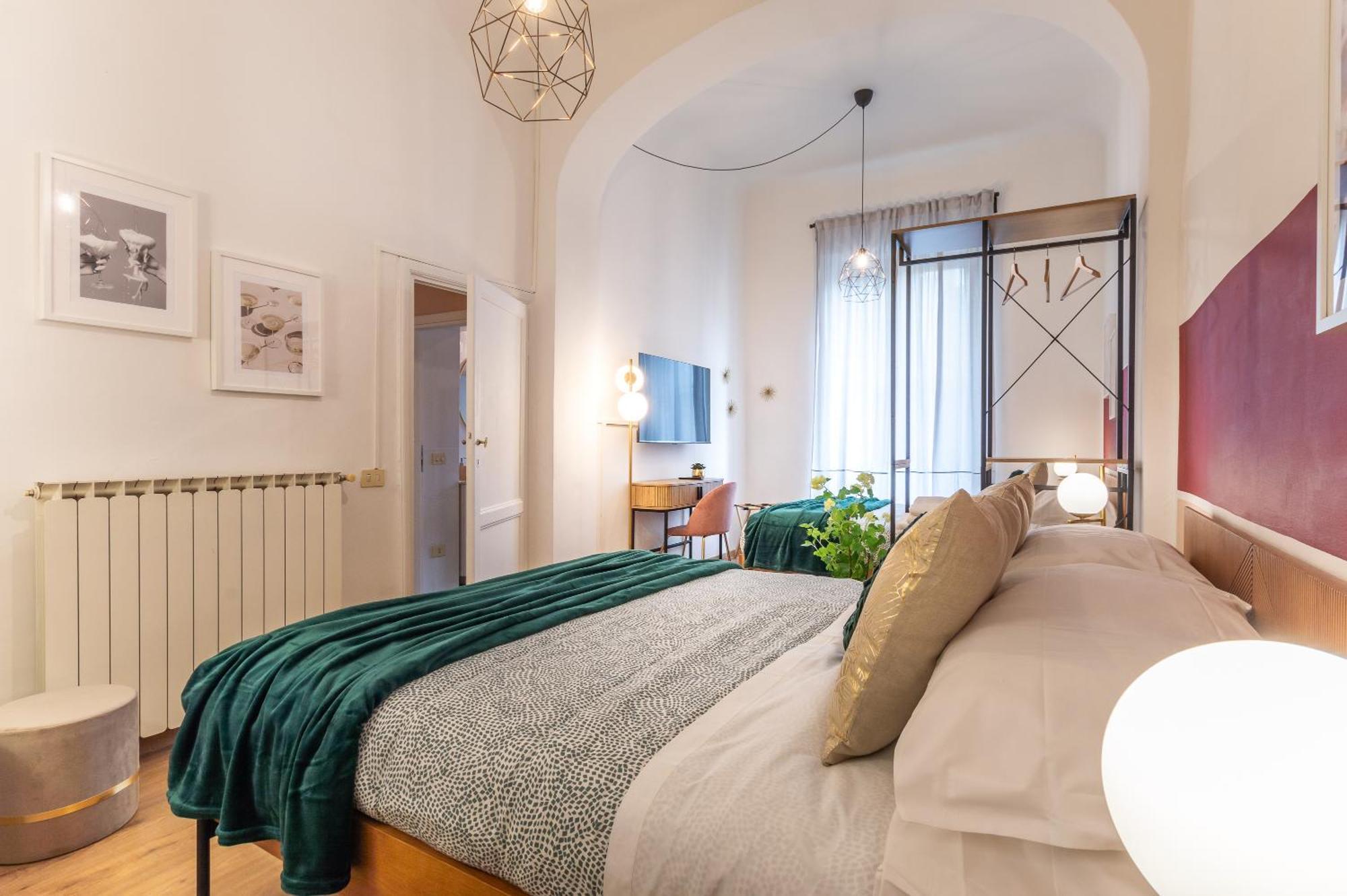Wine Prosecco Apartment Florence