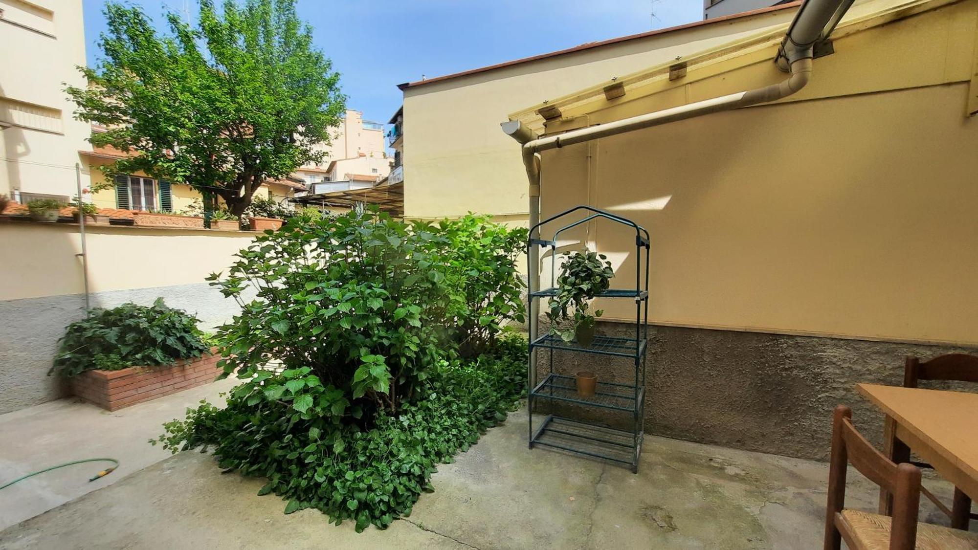 Garden House : A Un Paso Dal Centro Storico Appartement *