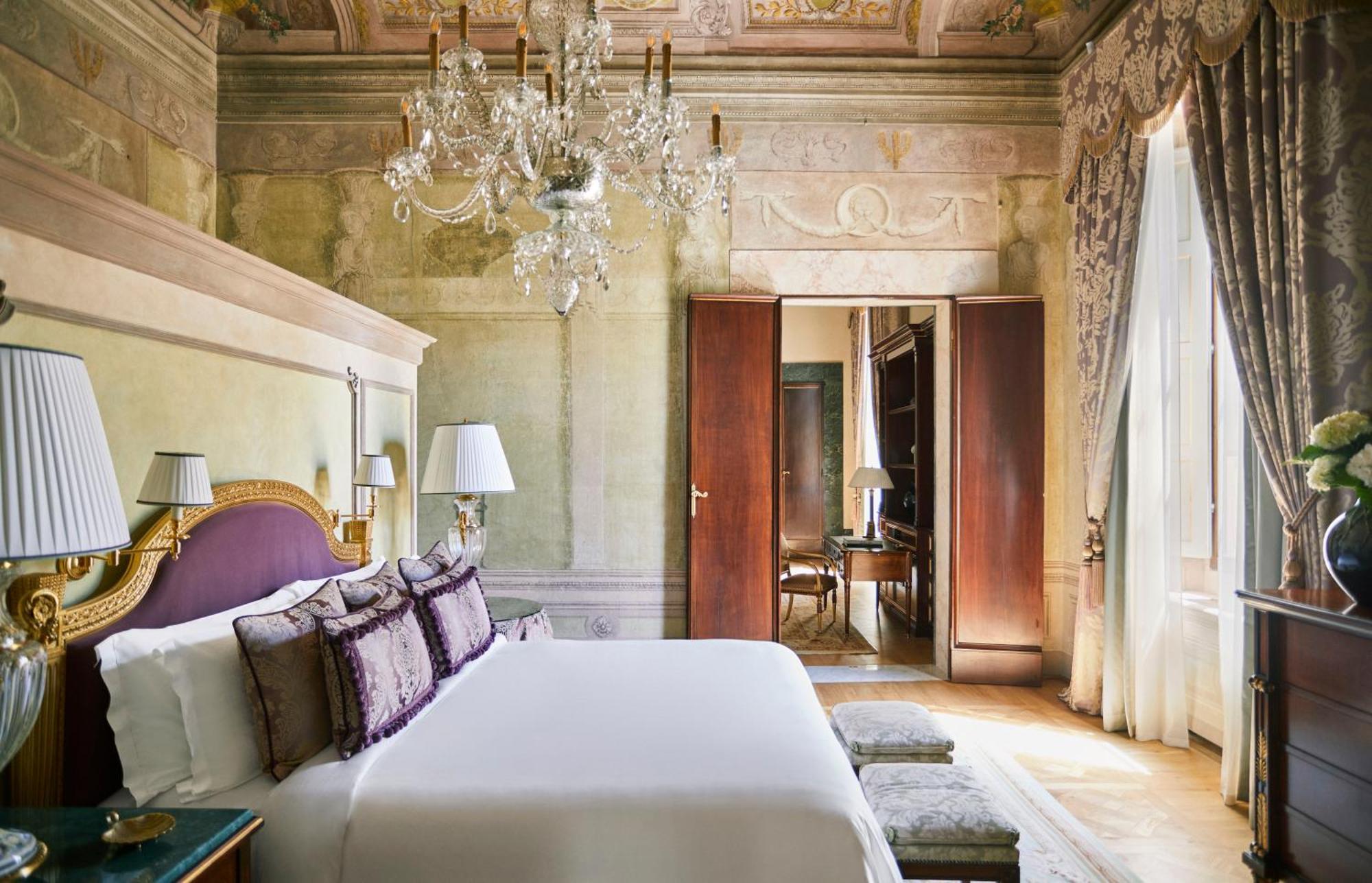 Four Seasons 5* Florence