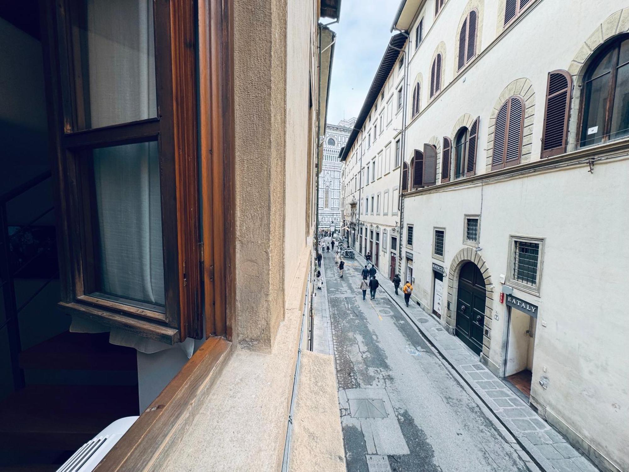 Duomo - Recently Renewed Apartment Florence