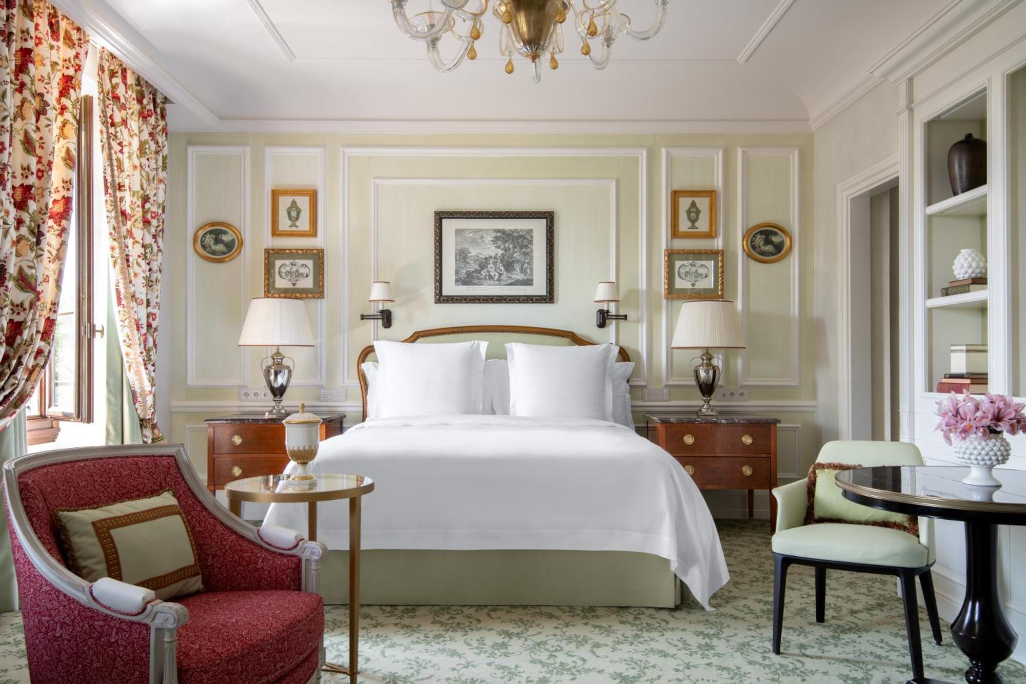 Four Seasons 5* Florence