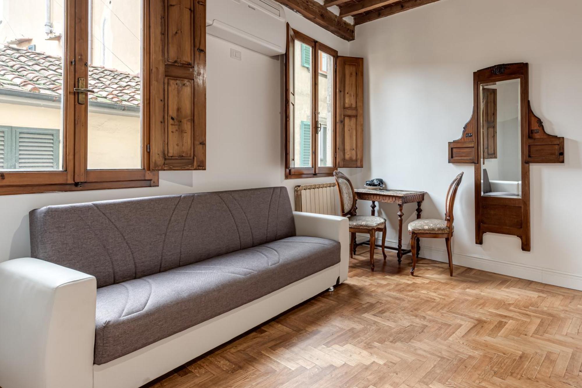 Irene And Elena House -