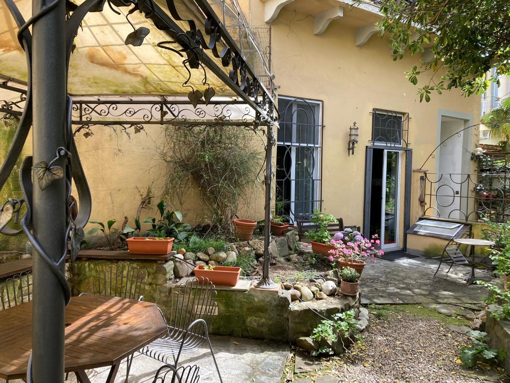 Apartment Pintino Garden Florence