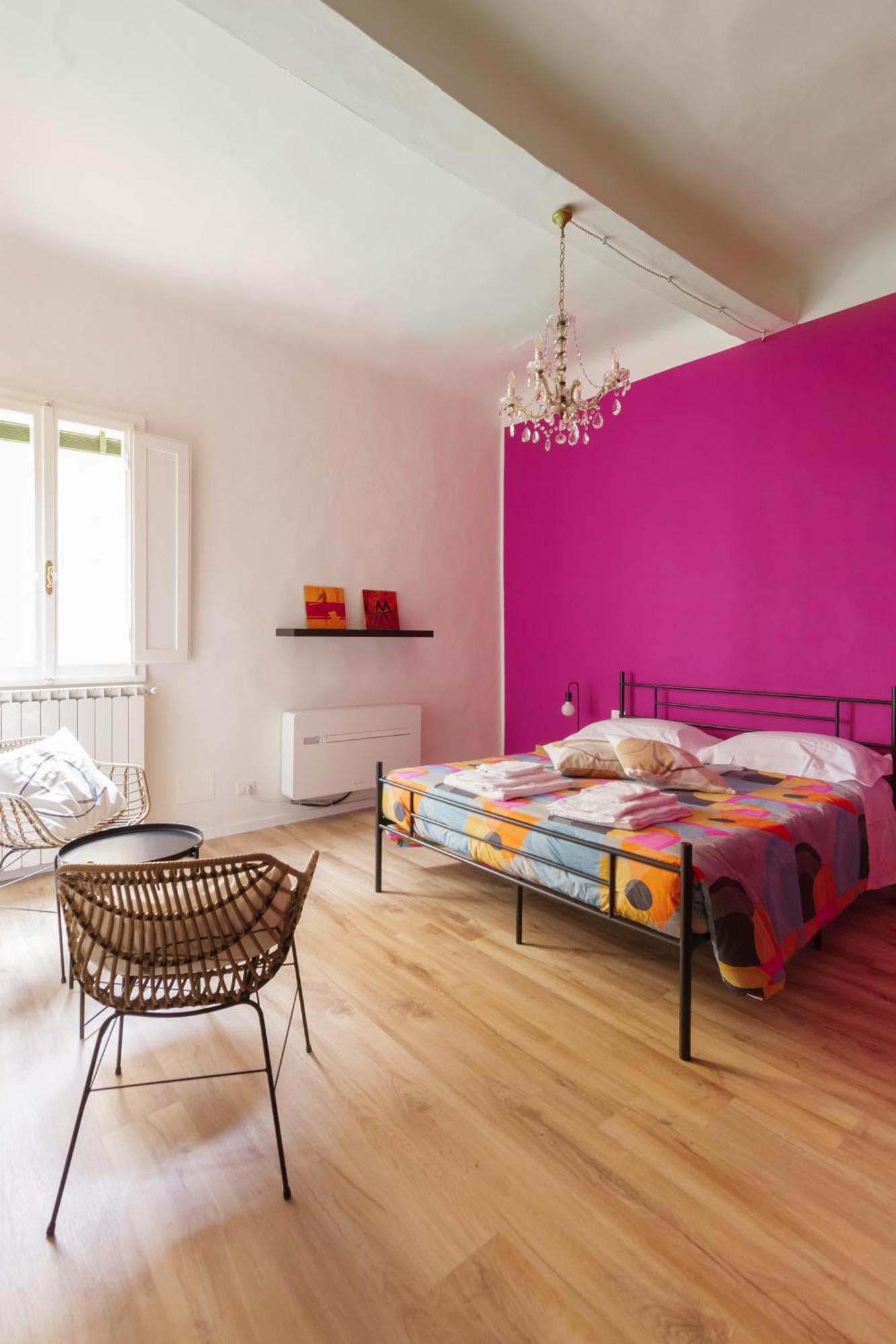 Santa Croce Rainbow Apartment