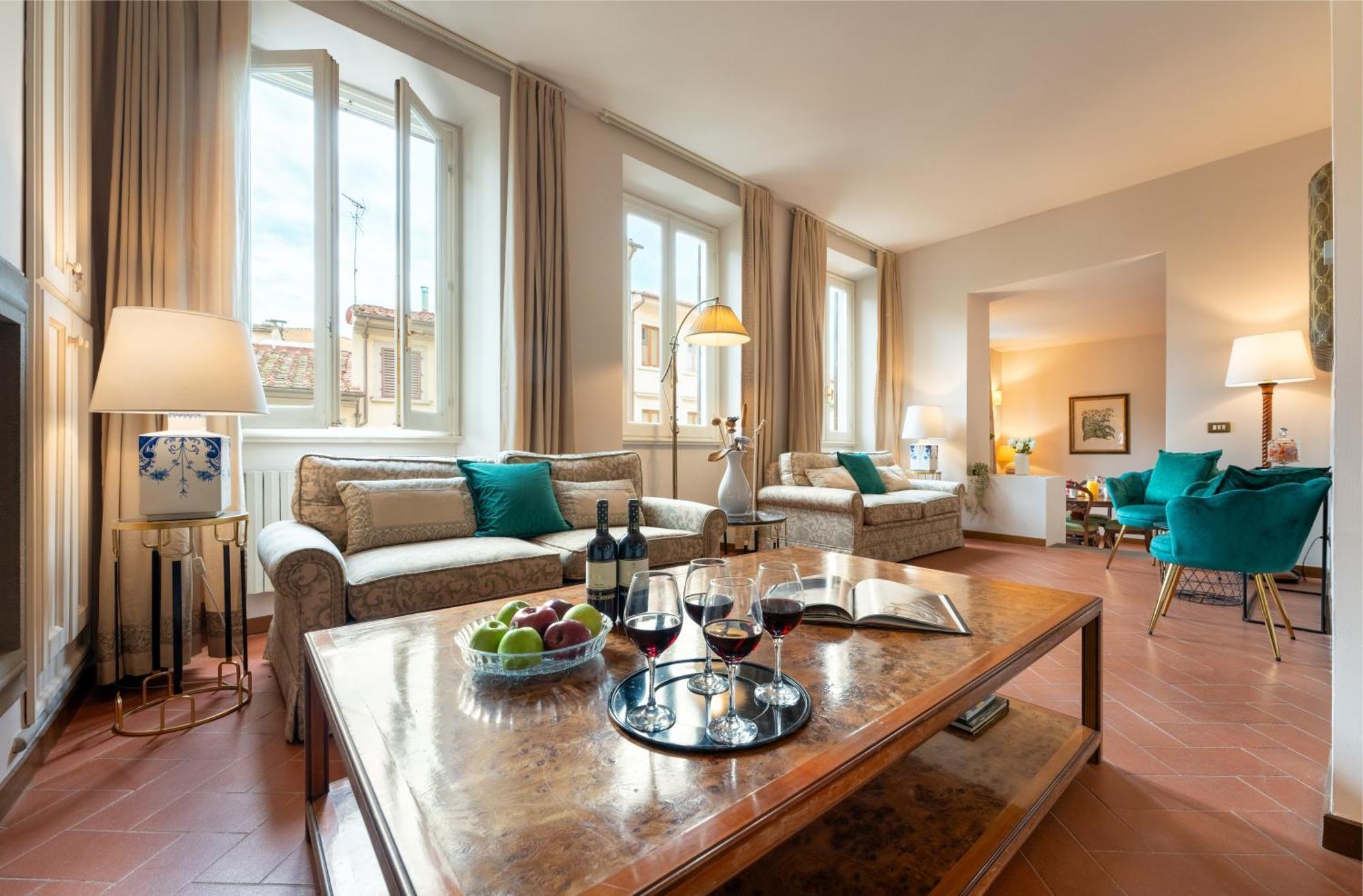 Appartement Via Panzani 16, 3th Floor - Antonella - Elegant & Spacious, 3-bedroom In Historic Center Florence