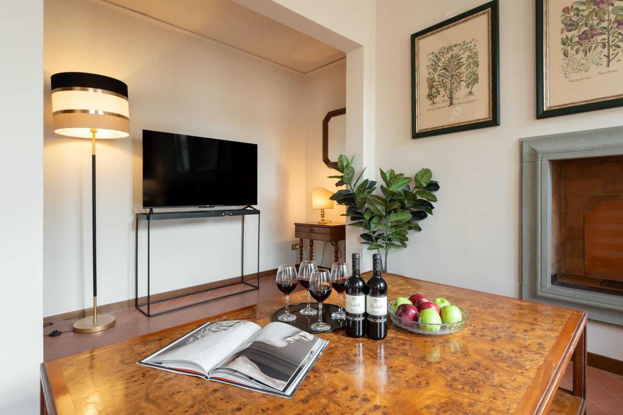 Appartement Via Panzani 16, 3th Floor - Antonella - Elegant & Spacious, 3-bedroom In Historic Center Florence