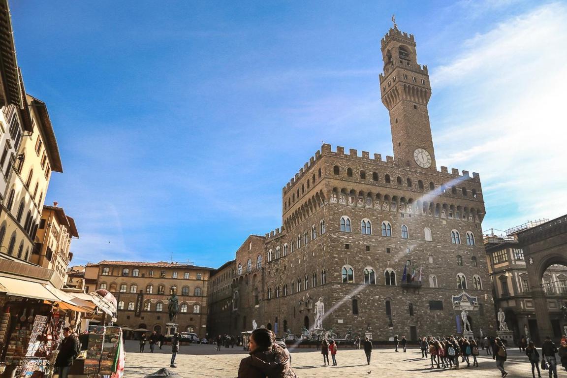 Watch The Wake Light Filled Medieval Palace Apartment *