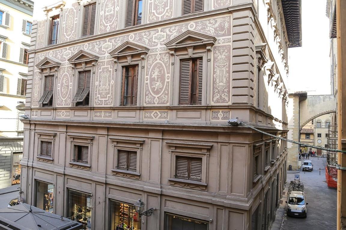 Watch The Wake Light Filled Medieval Palace Apartment Florence