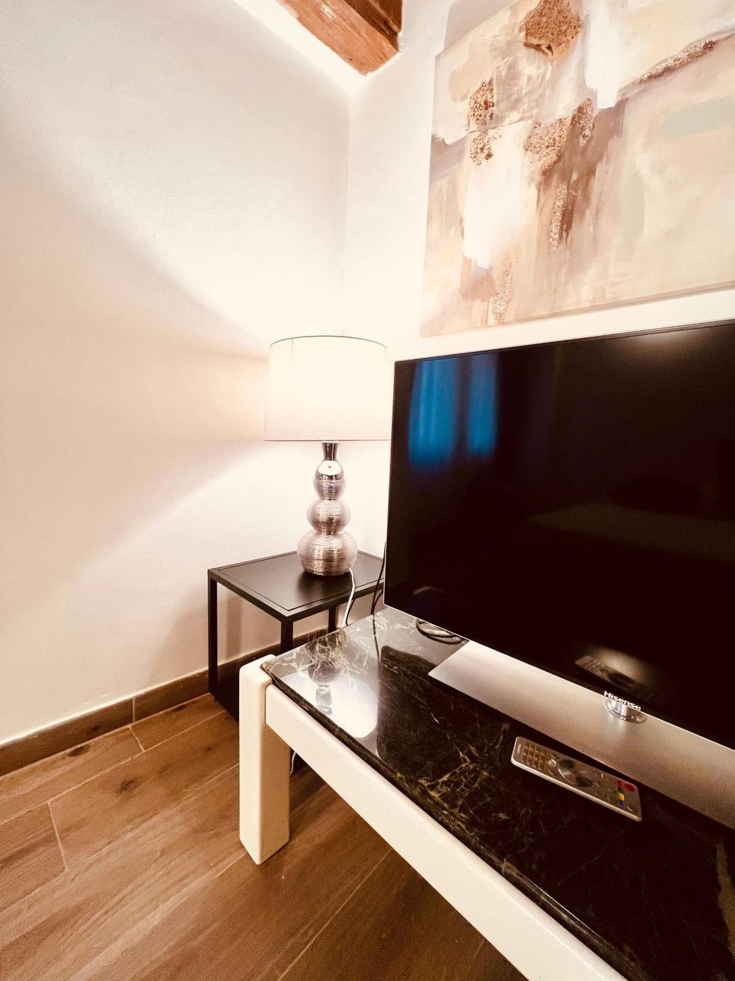 Palazzovilla Historic Building Luxury Apartment Florence
