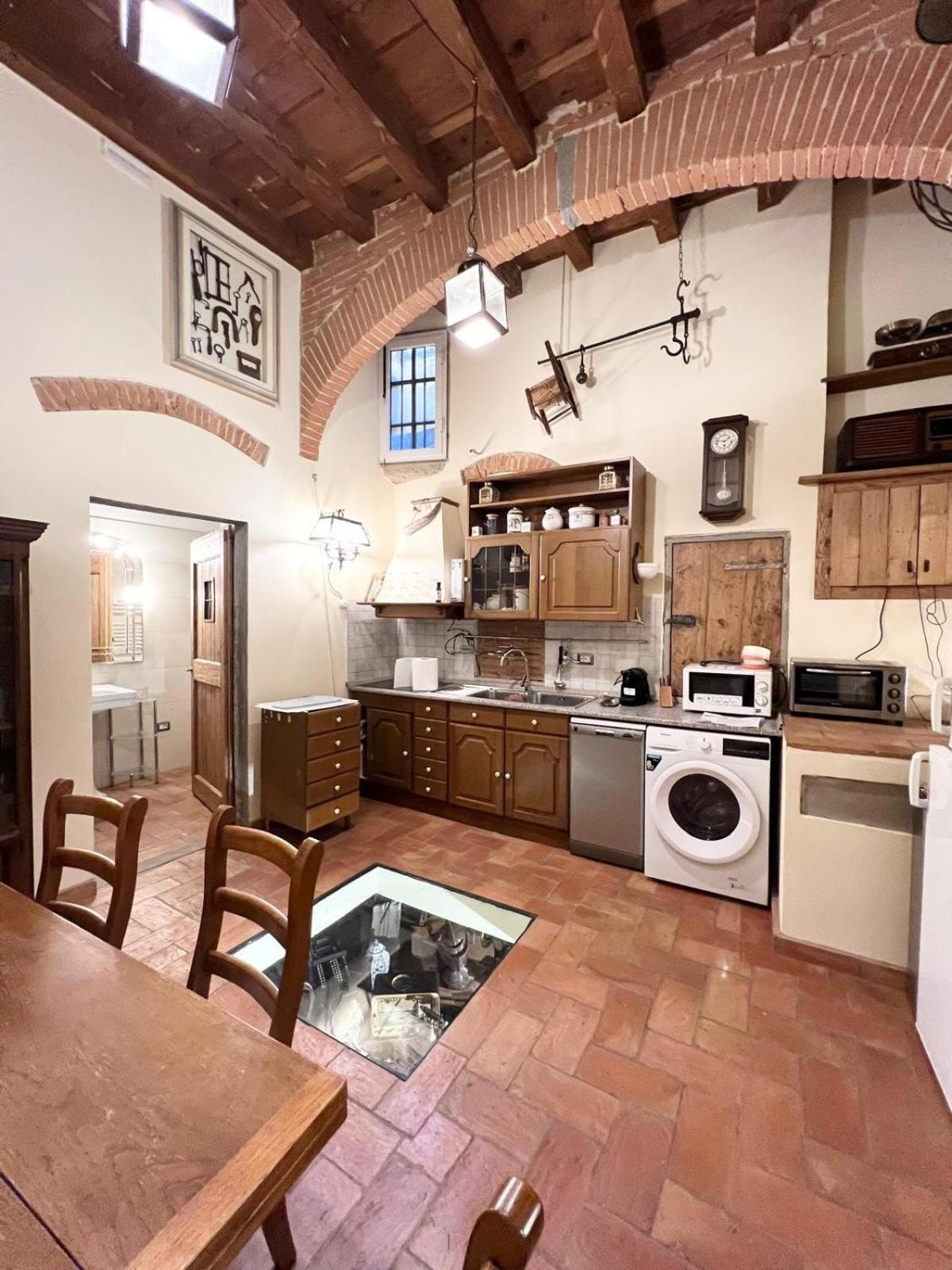 Apartment Traditional *