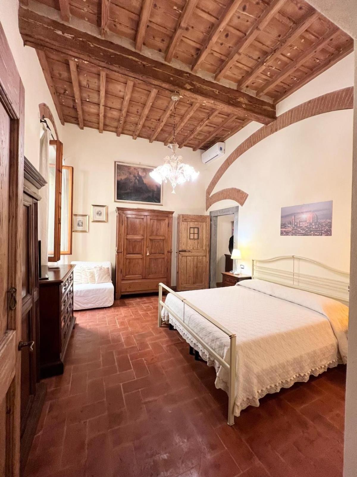Apartment Traditional *