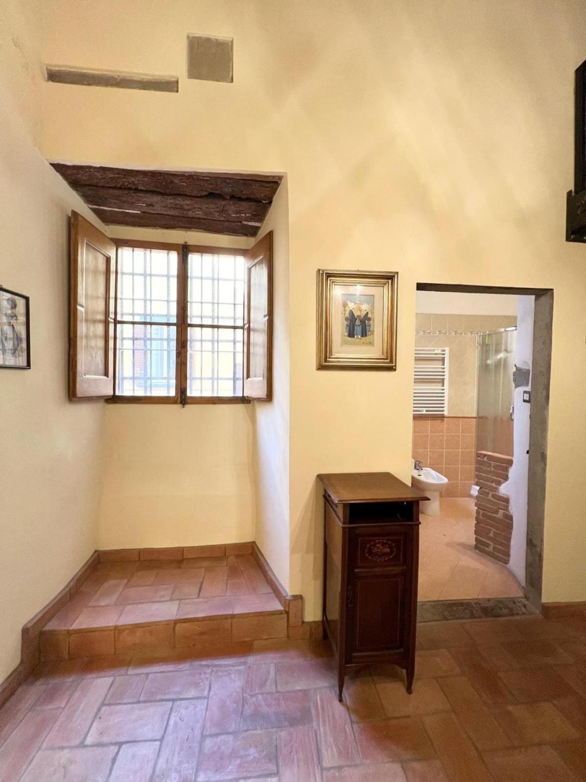 Apartment Traditional