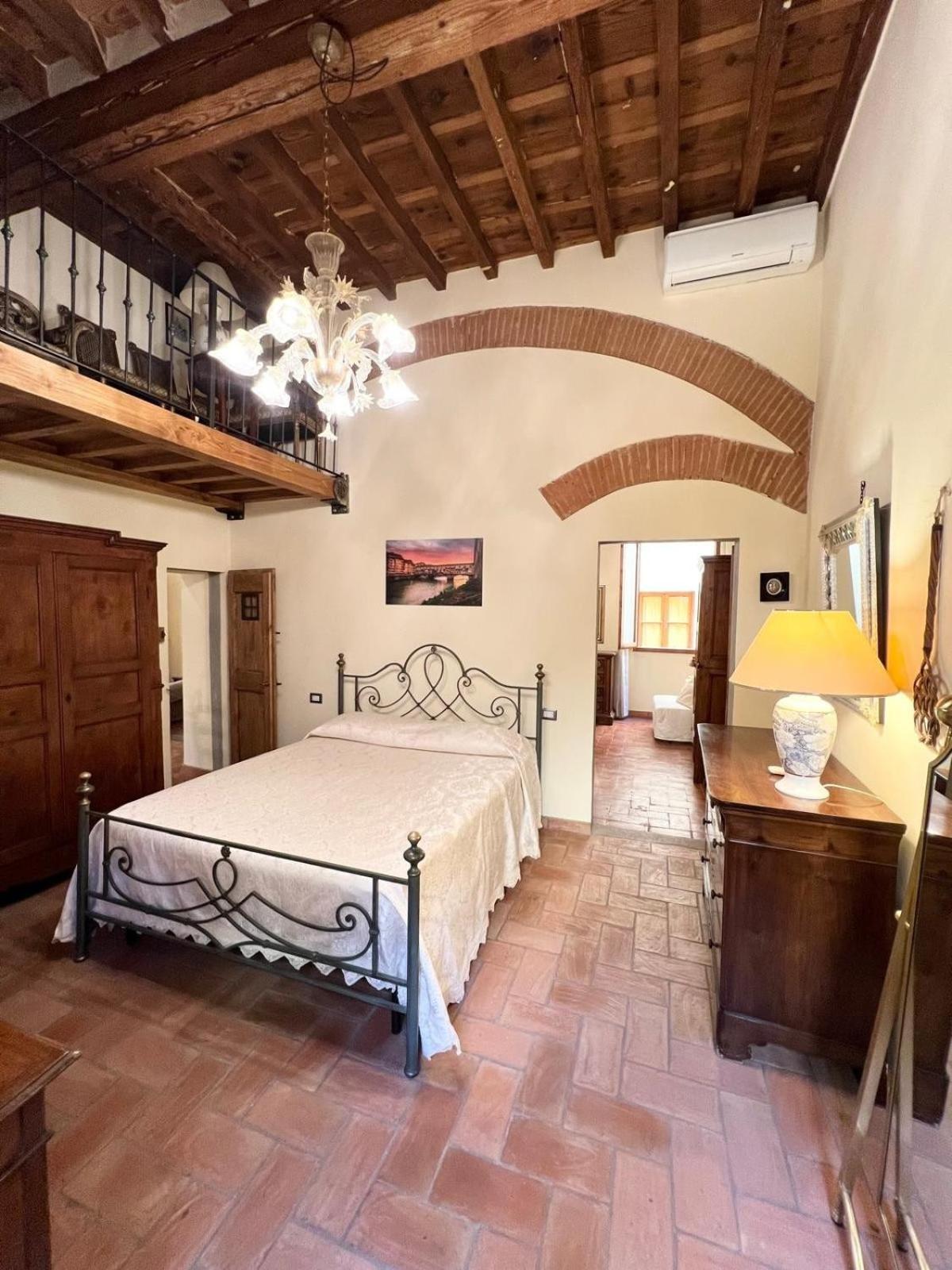 Traditional Apartment *