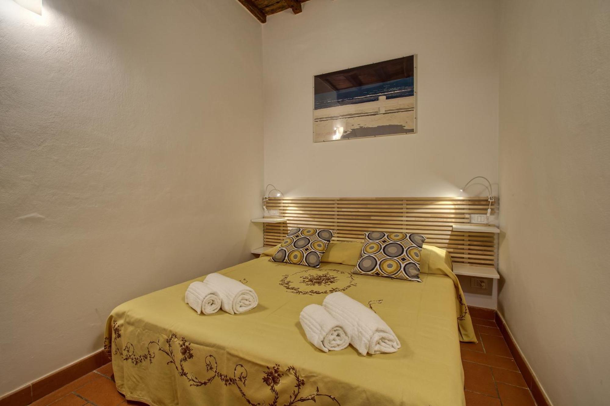 Apartment Pilastri Near Santa Croce *