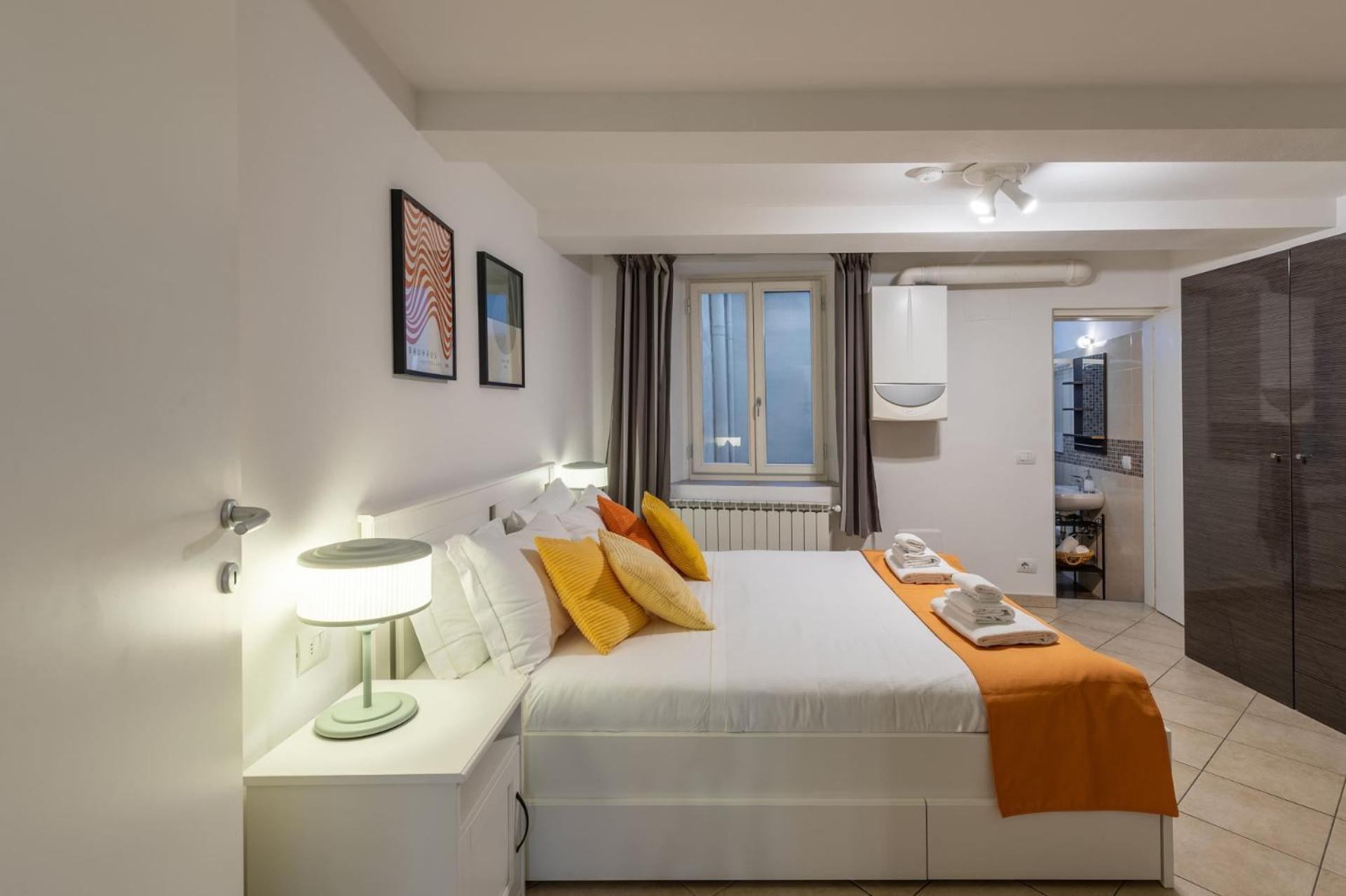 Appartement Lovely In The Center Of *