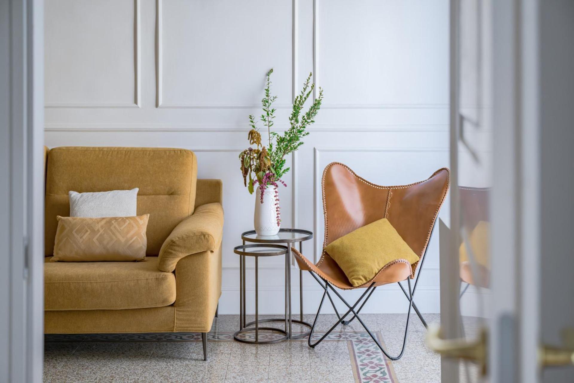 - Frescoes Elegance