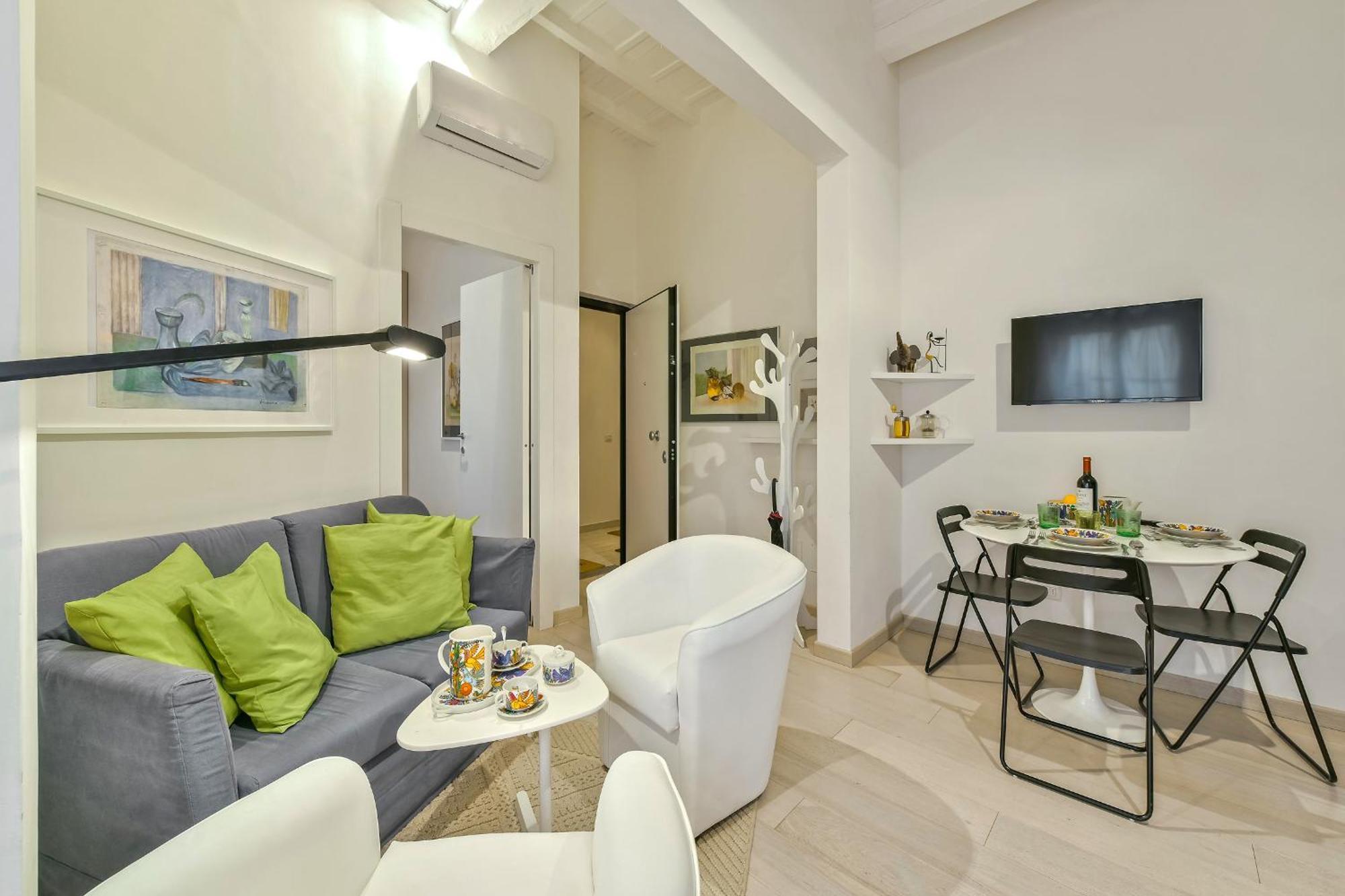 Minerva Arno River Apartment Florence