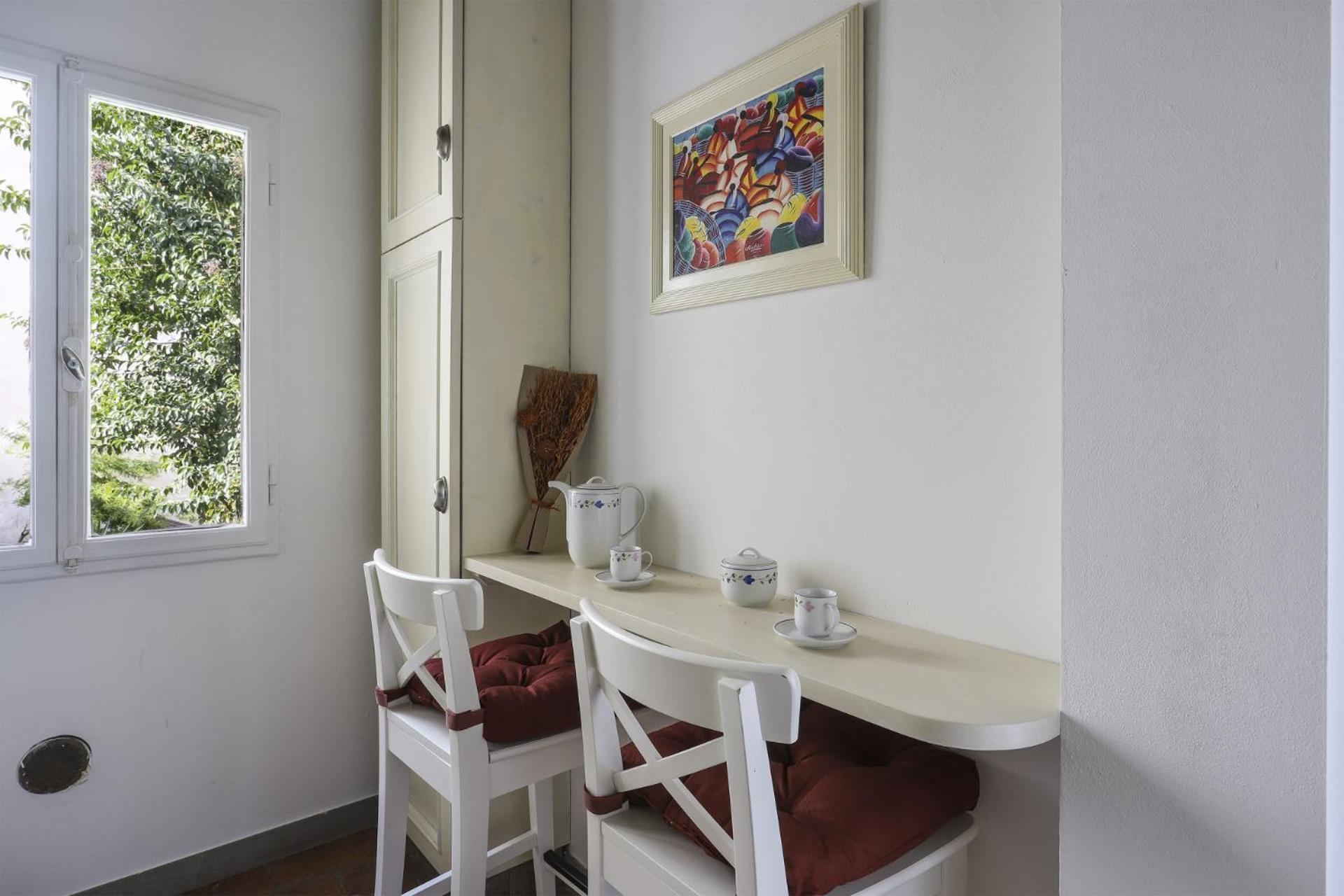 Apartment Family In Oltrarno Florence