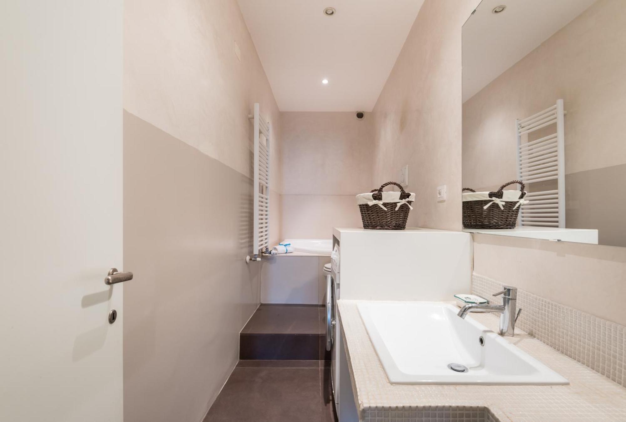 Apartment San Marco Luxury 3br Florence