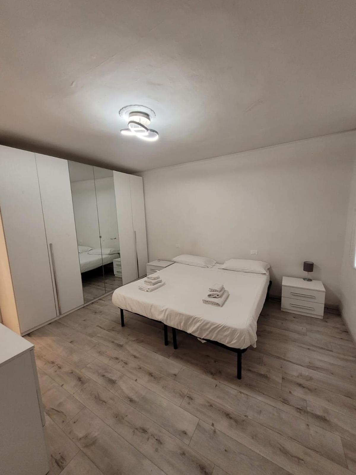 Spacious & Trendy 2br *