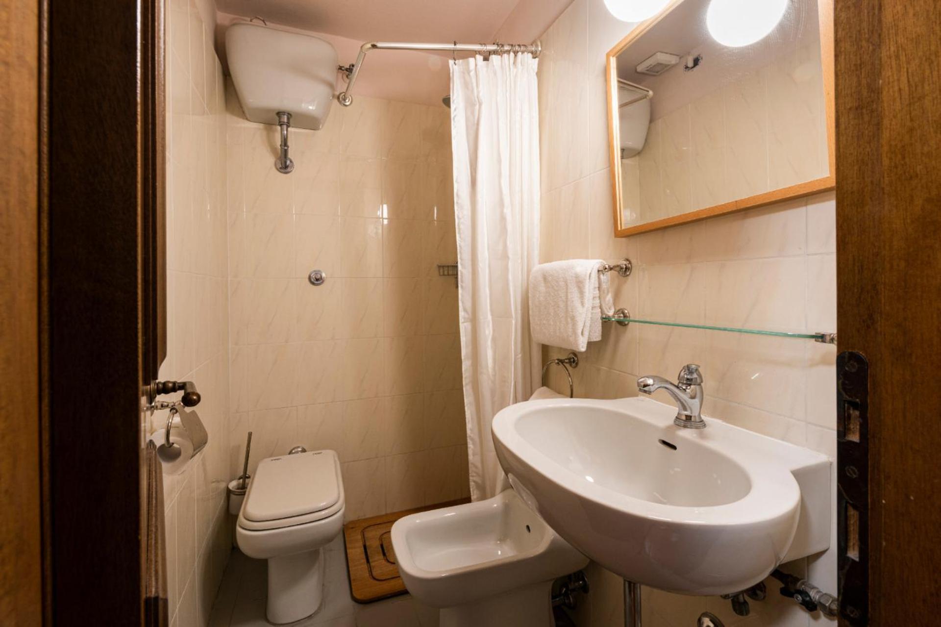 Apartment Florence- Ariento Bacco 3bdr San Lorenzo Florence