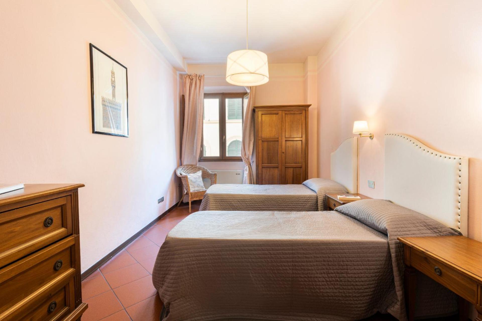 Apartment Florence- Ariento Bacco 3bdr San Lorenzo