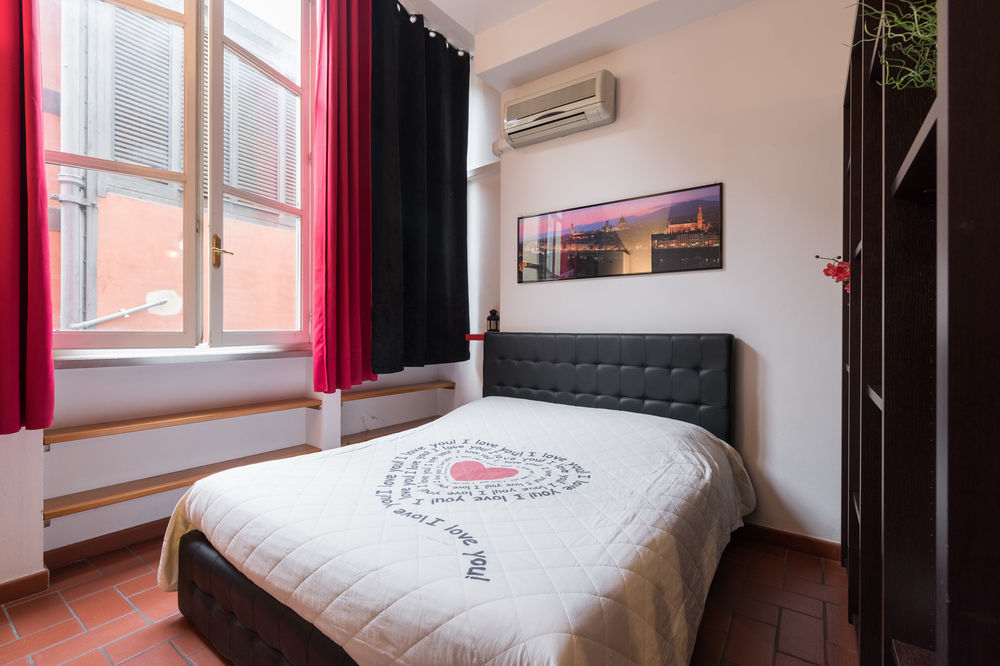 Firenze Rentals Hotel *