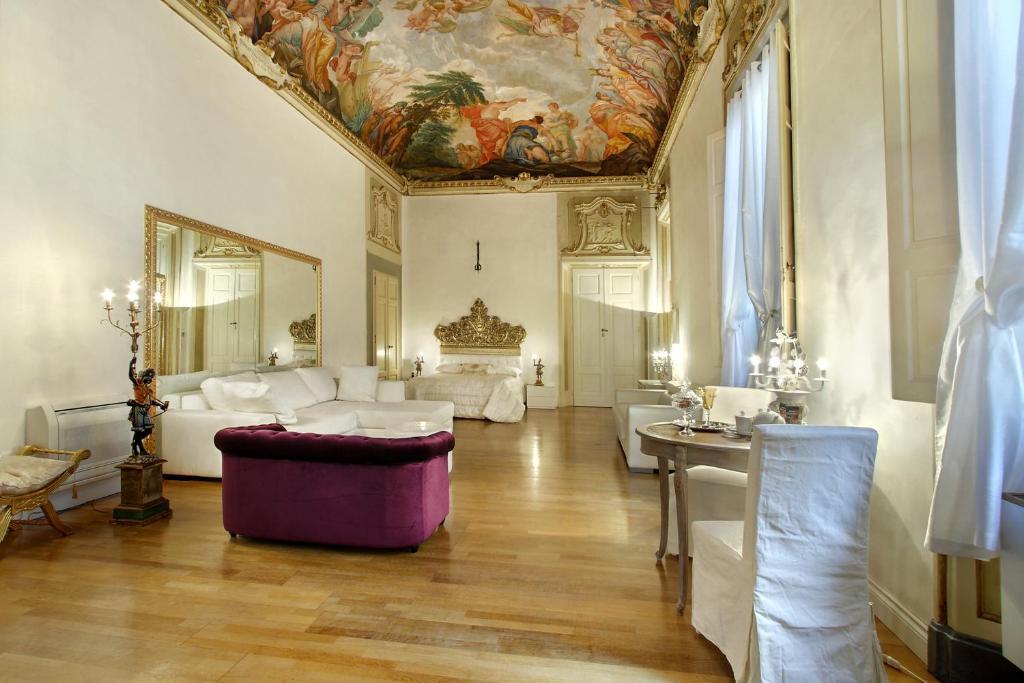 Palazzo Tolomei - Residenza D'epoca Bed & Breakfast