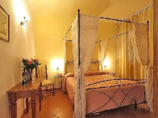 Couette-café Dimora Altea 3*