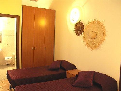 One World Apartments Hotel