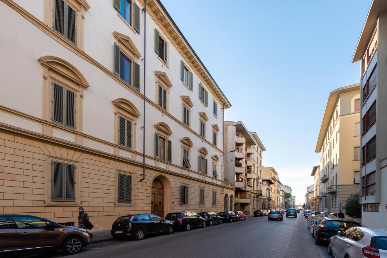 Apartment Roommo Fortezza Florence