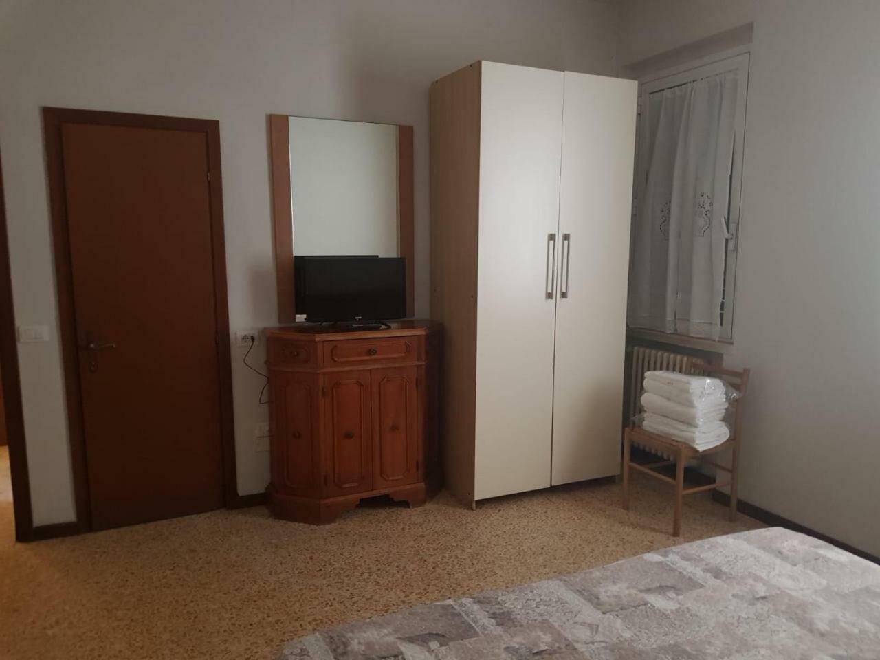 Sabatelli Bed And Car Florence