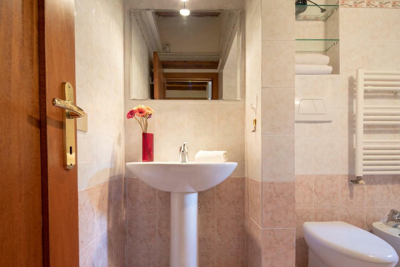 Oltrarno Flat * Florence