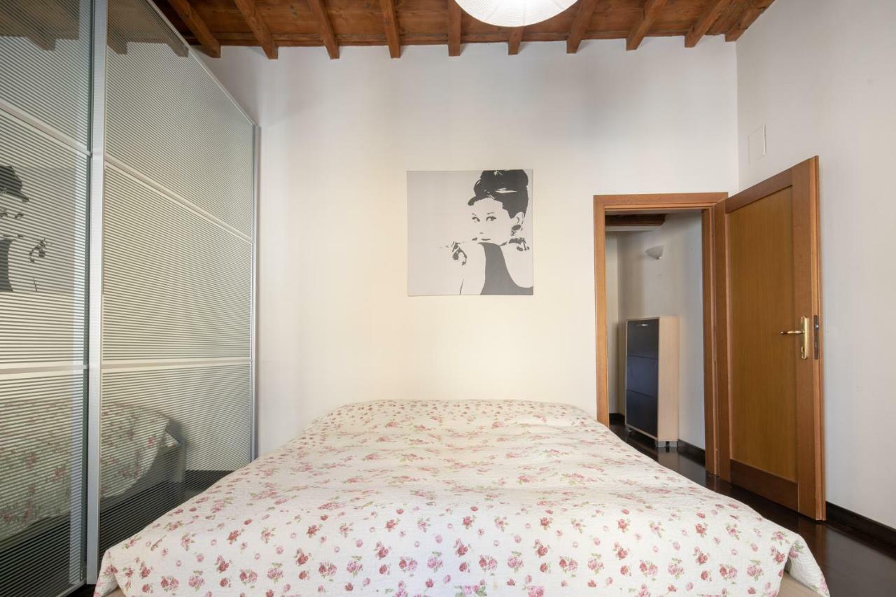 Oltrarno Flat * Florence