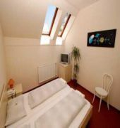 One World Apartments Hotel 3*