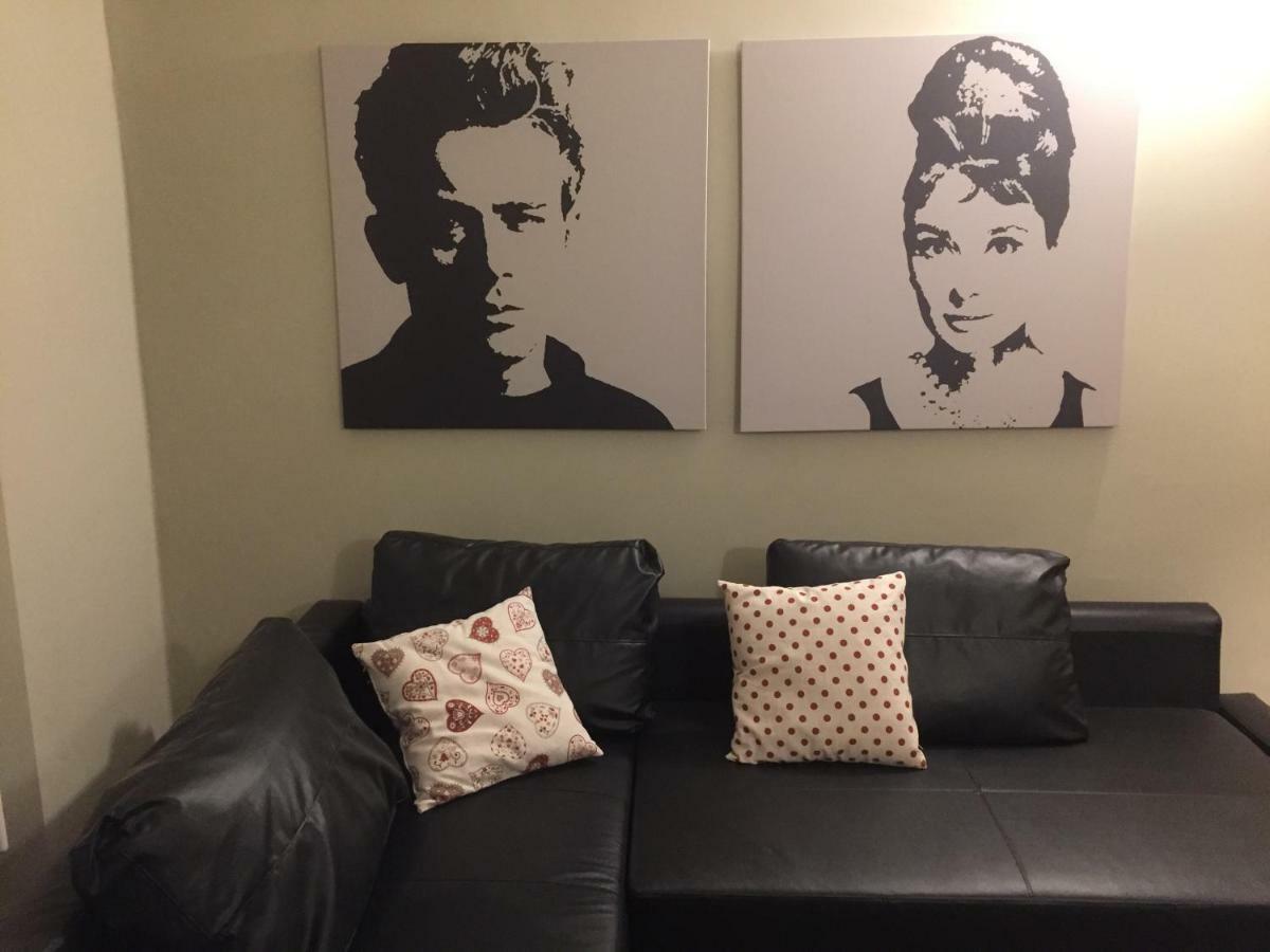 Leon Rosso Flat Apartment *