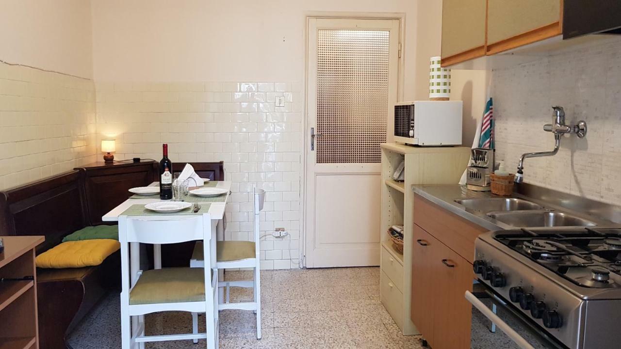 Leopoldo Apartment