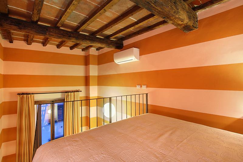 One World Apartments 3*
